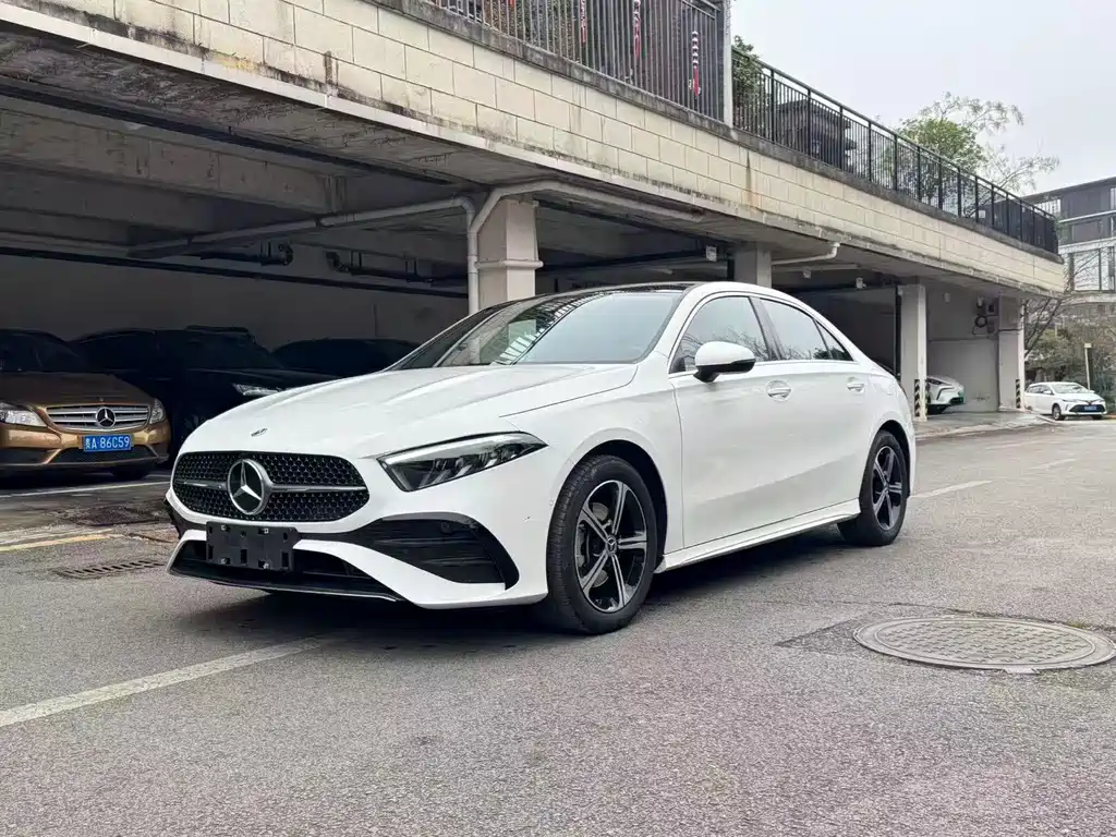Mercedes-Benz A-Class 2024 A 200 L Fashion купить на сайте DeffCars