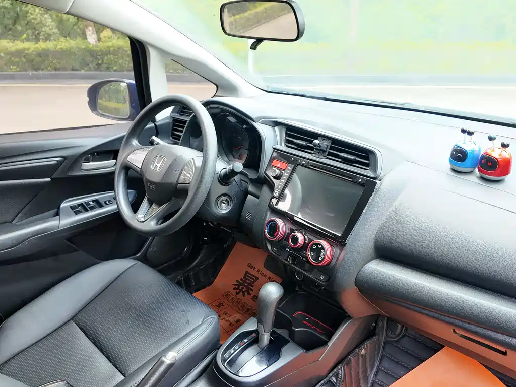 Fit 2016 1.5L LX CVT comfort model купить на сайте DeffCars