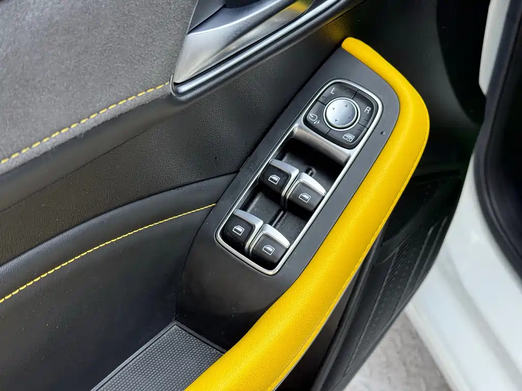 MG 6 New Energy 2020 1.5T Hybrid Trophy Smart Driving Flagship Edition купить на сайте DeffCars