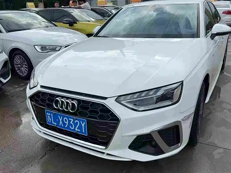 Audi A4L 2023 40 TFSI Fashionable and Dynamic купить на сайте DeffCars