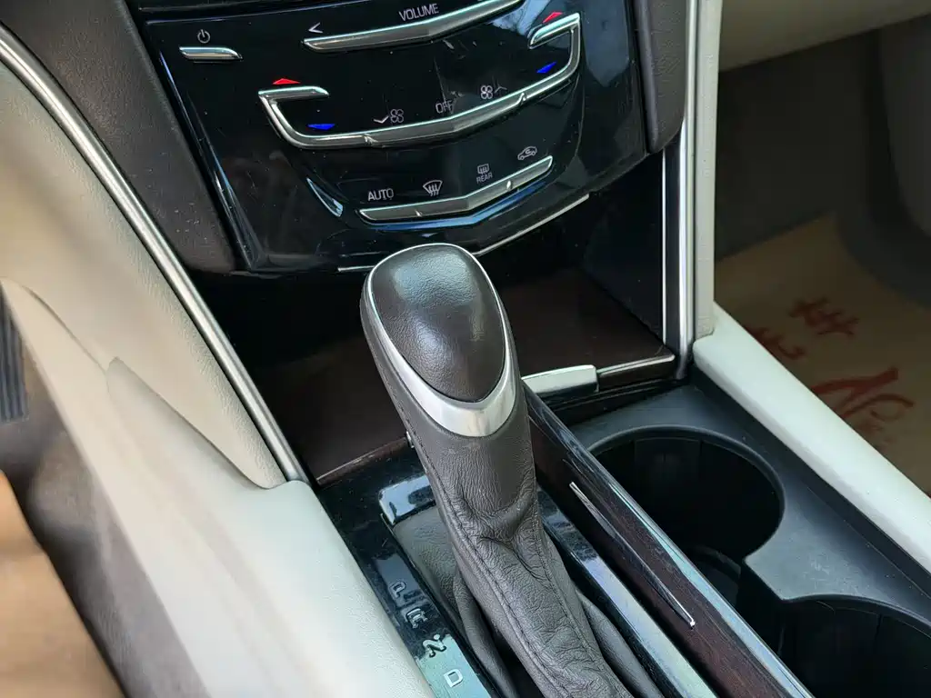 Cadillac XTS 2017 28T Elite купить на сайте DeffCars