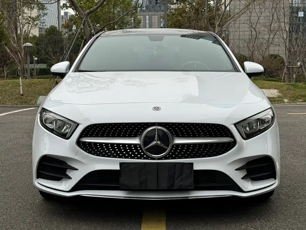 Mercedes-Benz A-Class 2020 A 200 L купить на сайте DeffCars