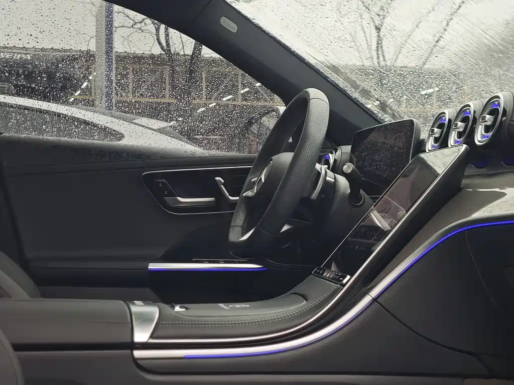 Mercedes-Benz C-Class 2024 facelift C 260 L sports version купить на сайте DeffCars