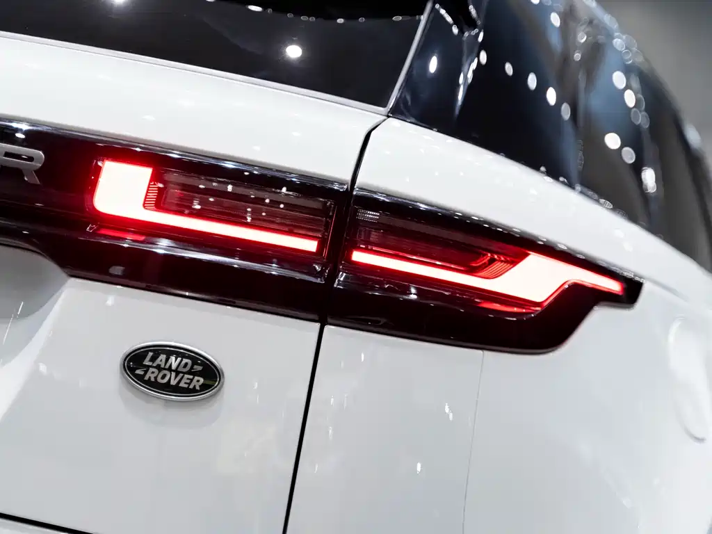 Range Rover Velar 2024 Dynamic SE купить на сайте DeffCars