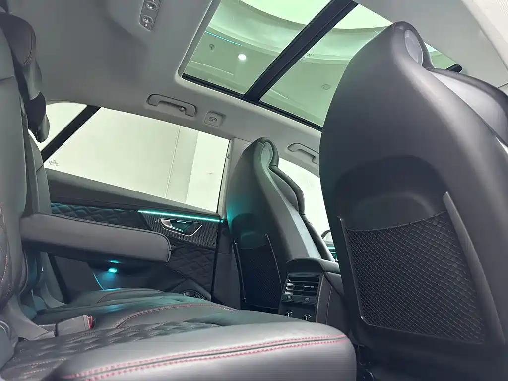 Audi Q8 2023 55 TFSI luxury and dynamic model купить на сайте DeffCars