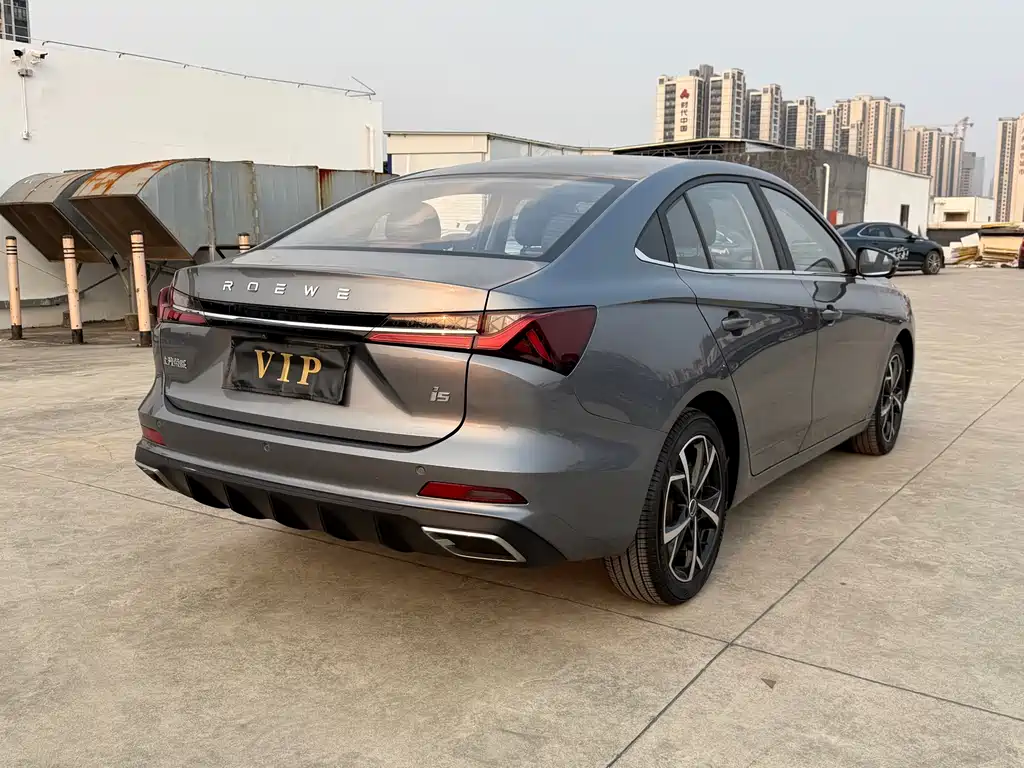 Roewe i5 2023 1.5L CVT Deluxe Edition купить на сайте DeffCars