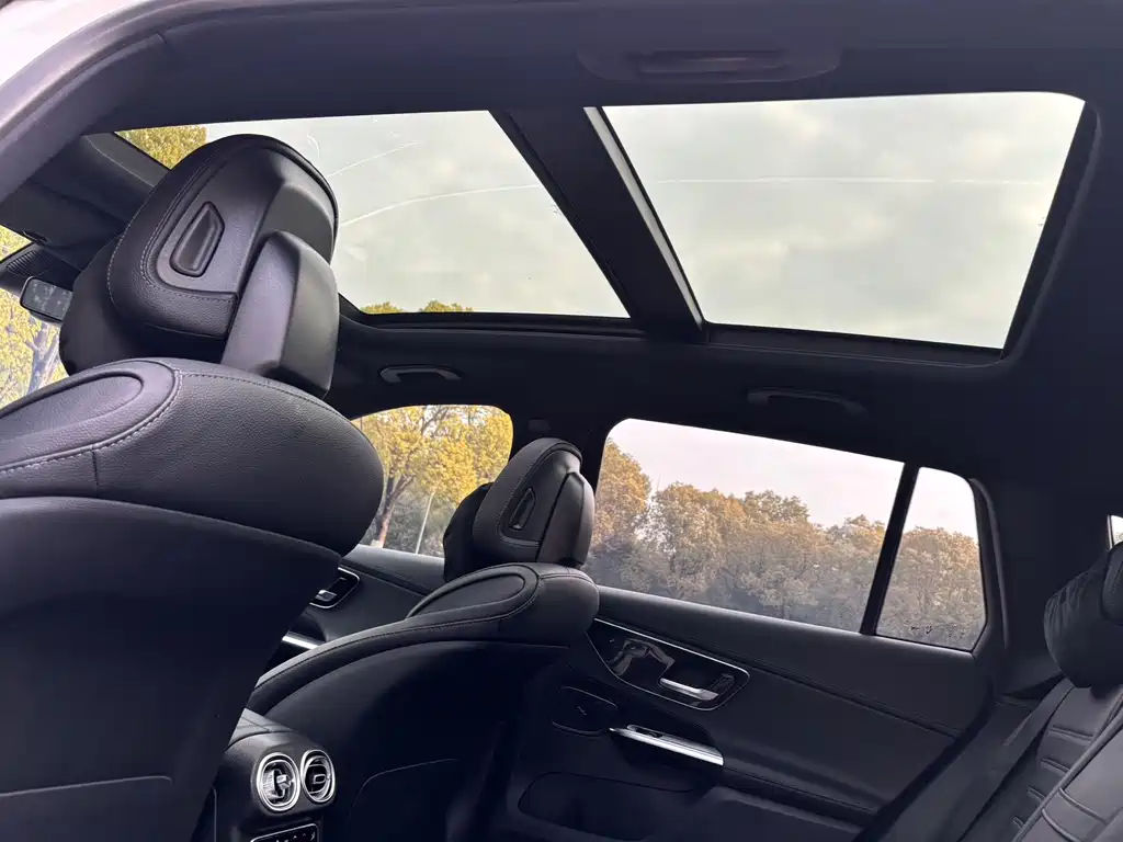 Mercedes-Benz GLC 2023 GLC 260 L 4MATIC luxury model 5 seats купить на сайте DeffCars