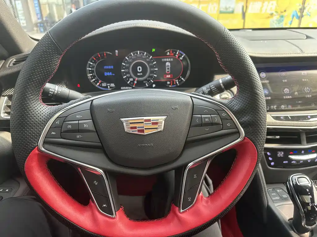 Cadillac CT6 2022 28T Premium Model купить на сайте DeffCars