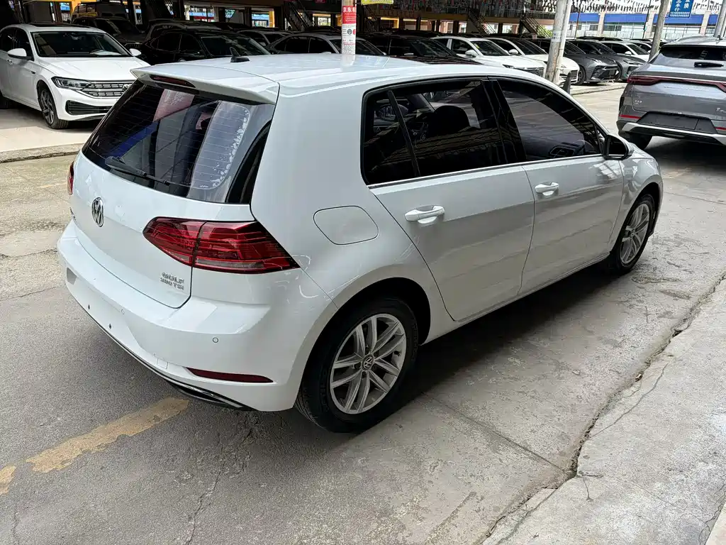 Golf 2019 280TSI DSG comfort model National VI купить на сайте DeffCars