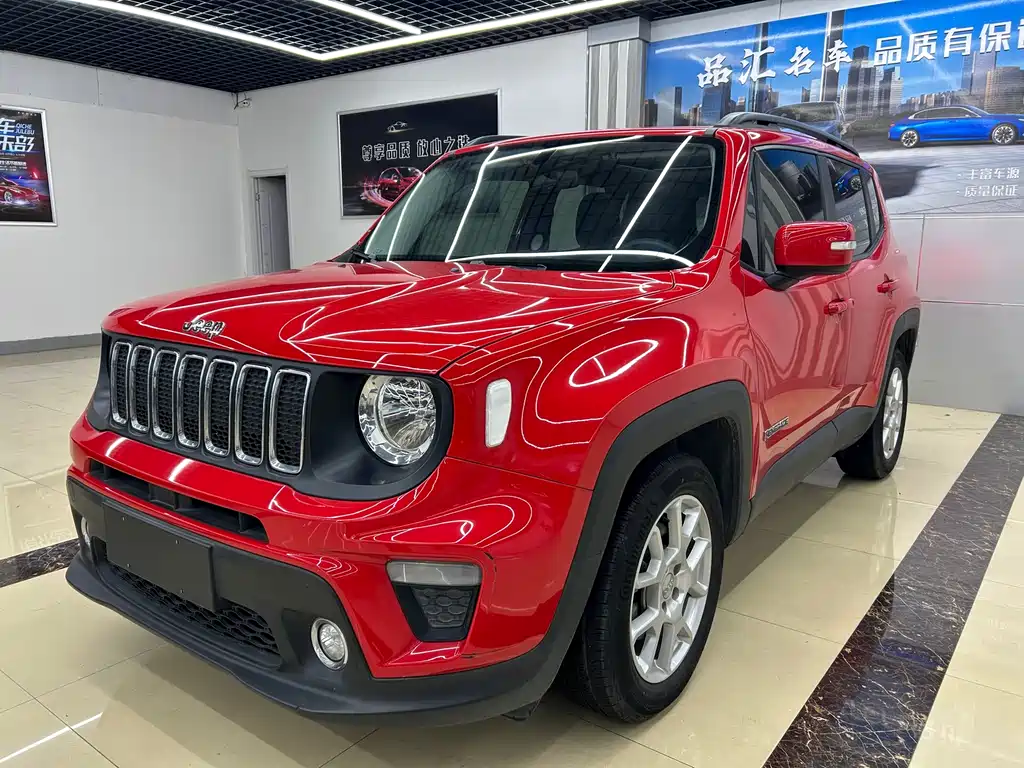 Renegade 2019 220T Automatic Leading Edition купить на сайте DeffCars