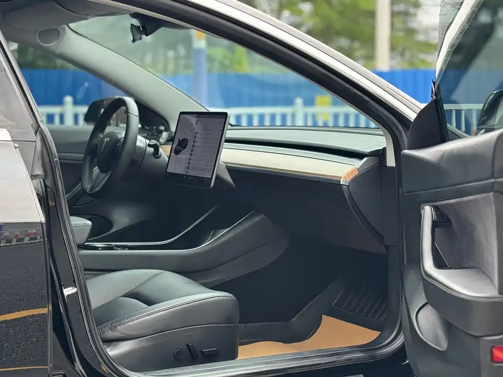 Model 3 2020 facelift standard range rear-wheel drive upgraded version купить на сайте DeffCars