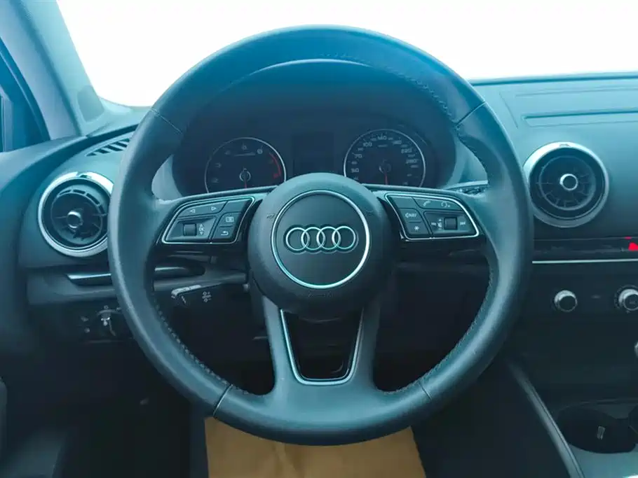 Audi A3 2020 Limousine 35 TFSI Fashion Type National VI купить на сайте DeffCars