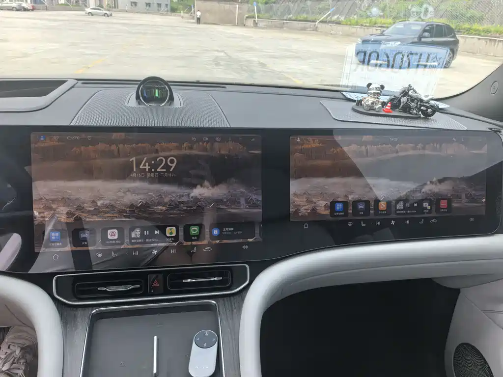 Wenjie M9 2024 extended range Ultra version 52kWh 6-seater version купить на сайте DeffCars