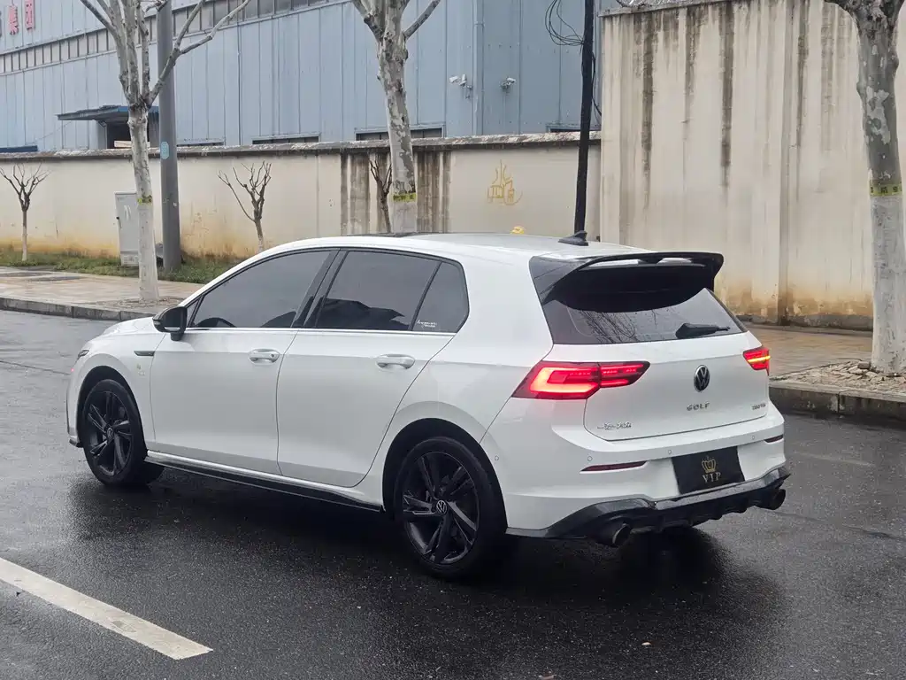 Golf 2023 280TSI DSG R-Line купить на сайте DeffCars