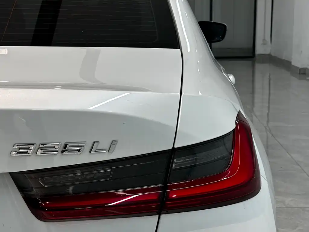 BMW 3 Series 2023 325Li M Sports Package купить на сайте DeffCars