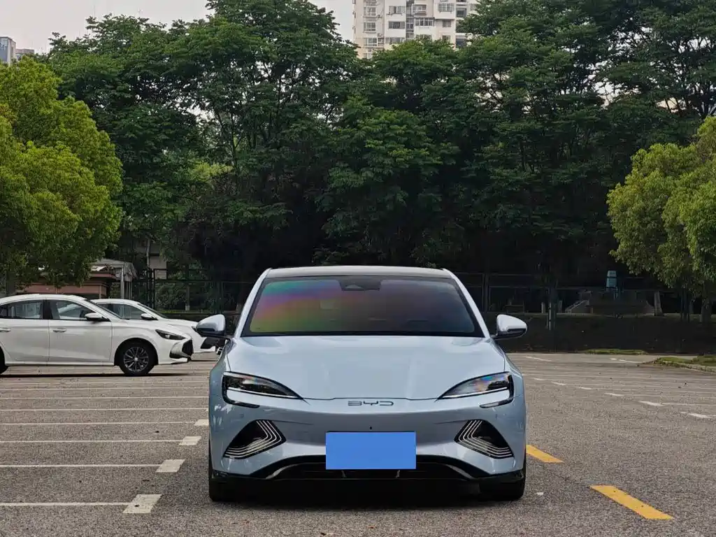 Seal 2022 700km long range rear-wheel drive version купить на сайте DeffCars