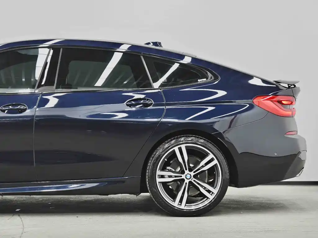 BMW 6 Series GT 2022 630i M Sports Package купить на сайте DeffCars