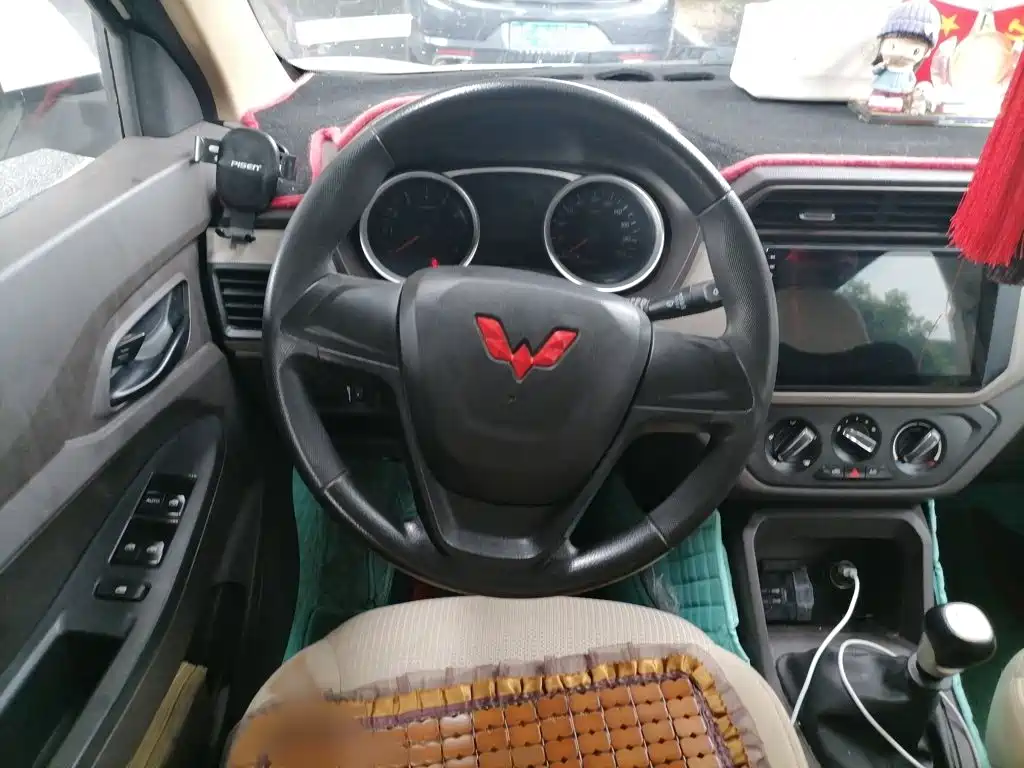 Hongguang 2021 facelift 1.5L S standard hydraulically assisted LAR купить на сайте DeffCars