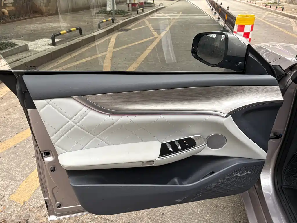 Changan Qiyuan A07 2023 model extended range 200 Air купить на сайте DeffCars