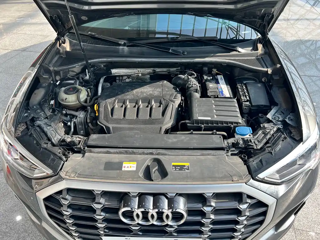 Audi Q3 2022 40 TFSI Fashionable and Dynamic купить на сайте DeffCars