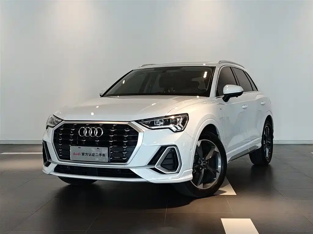 Audi Q3 2023 35 TFSI fashionable and dynamic model (1.5T) купить на сайте DeffCars