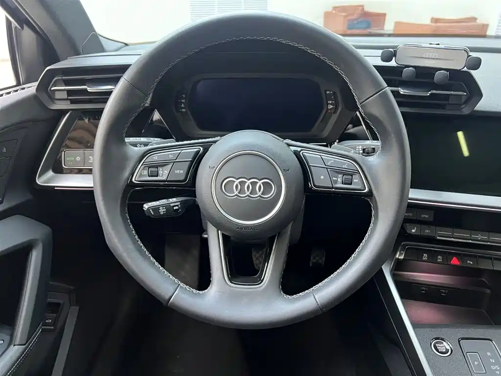 Audi A3 2023 A3L Limousine 35 TFSI Fashionable and Sporty купить на сайте DeffCars