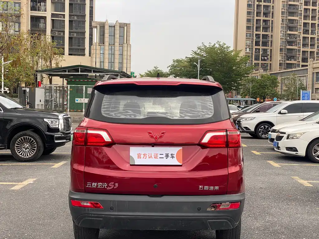 Wuling Hongguang S3 2018 1.5L Manual Comfort Type National V купить на сайте DeffCars