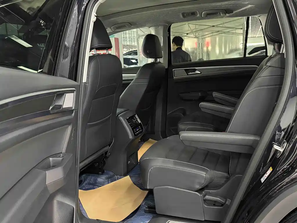 Touron 2020 facelift 530 V6 four-wheel drive luxury version купить на сайте DeffCars