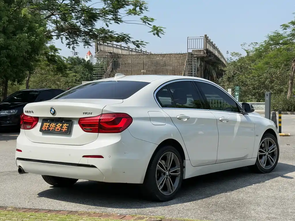 BMW 1 Series 2017 118i Sports купить на сайте DeffCars