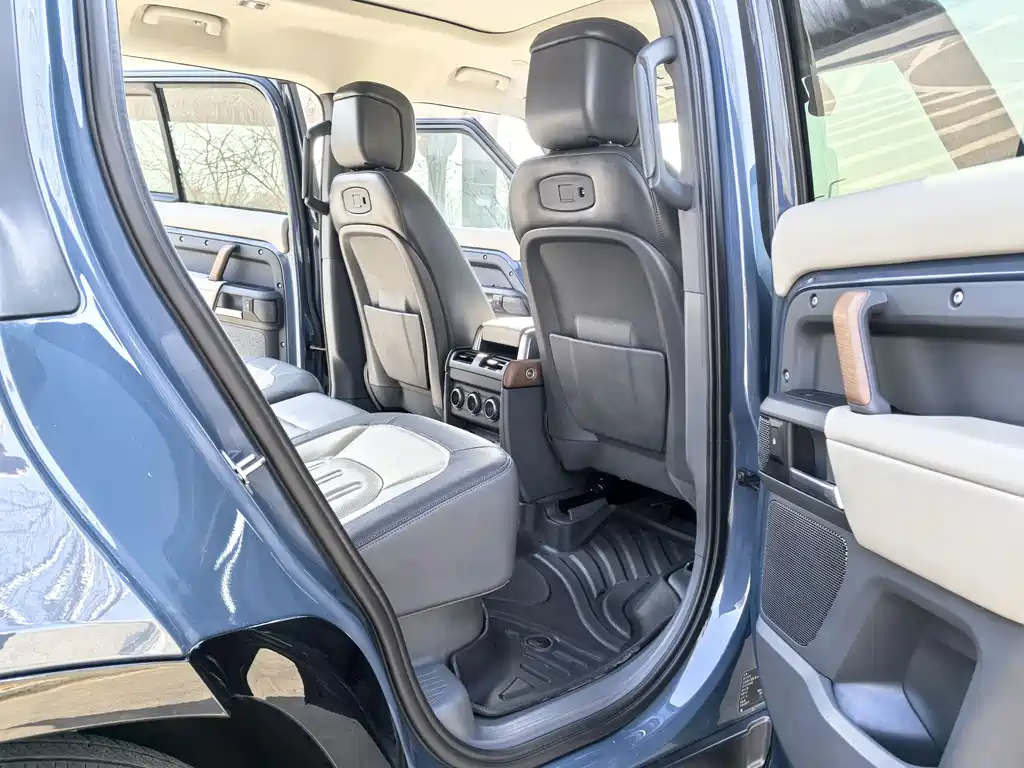 Land Rover Defender 2021 110 P400 X-DYNAMIC HSE купить на сайте DeffCars