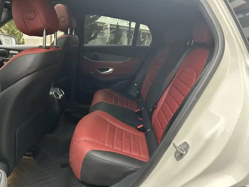 Mercedes-Benz GLC Coupe 2017 GLC 300 4MATIC Coupe SUV купить на сайте DeffCars