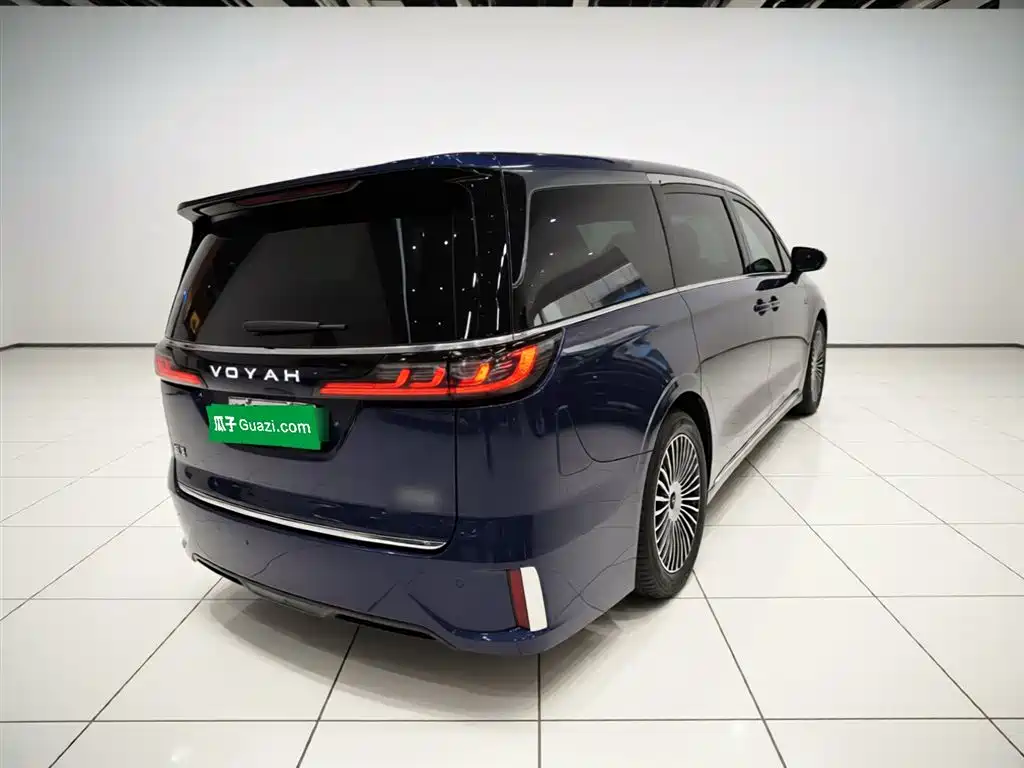 Lantu Dreamer 2025 PHEV four-wheel drive flagship Kunpeng version купить на сайте DeffCars