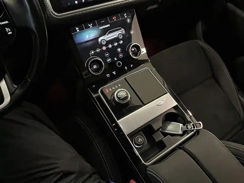 Range Rover Velar 2019 250PS купить на сайте DeffCars