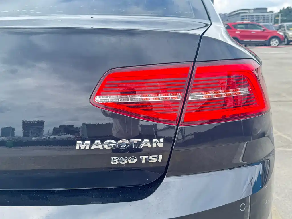 Magotan 2019 330TSI DSG luxury model National VI купить на сайте DeffCars
