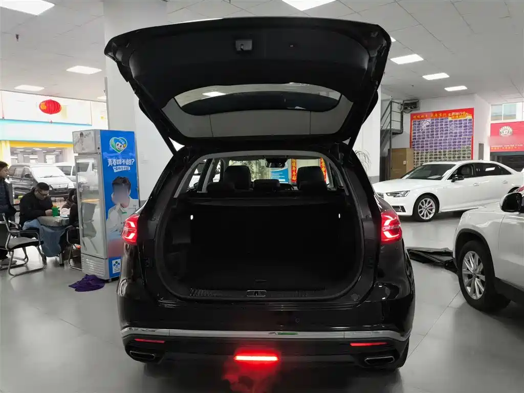 Hongqi HS5 2022 facelift 2.0T Zhilian Flagship Edition купить на сайте DeffCars