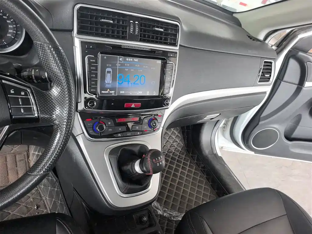 Haval M6 2018 1.5T manual two-wheel drive urban model купить на сайте DeffCars