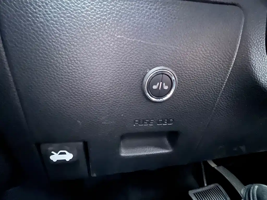 Huanchi 2020 1.4L automatic comfort sunroof version купить на сайте DeffCars