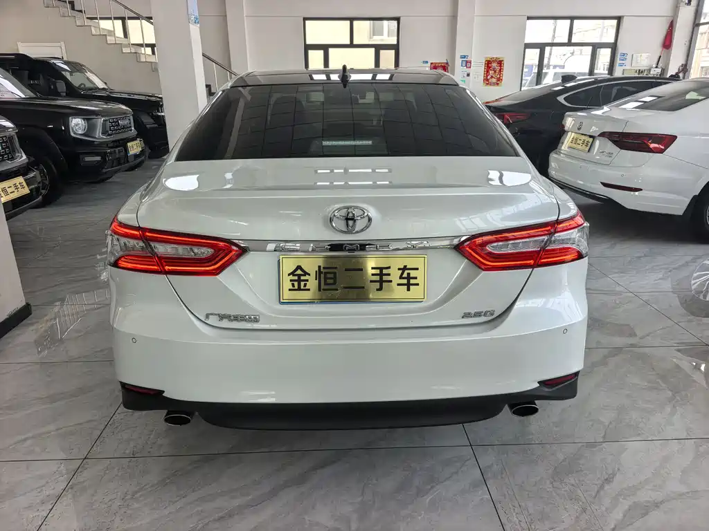 Camry 2023 2.5G Deluxe Edition купить на сайте DeffCars