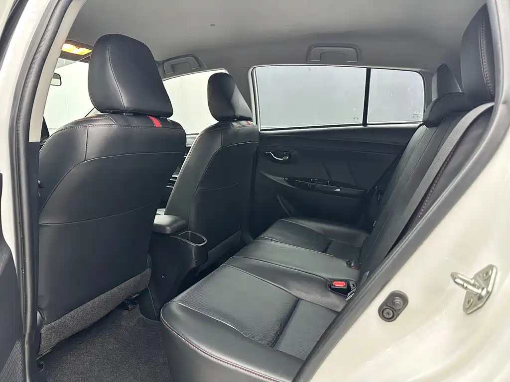 YARiS L Zhixuan 2022 Zhixuan X 1.5L CVT luxury PLUS version купить на сайте DeffCars