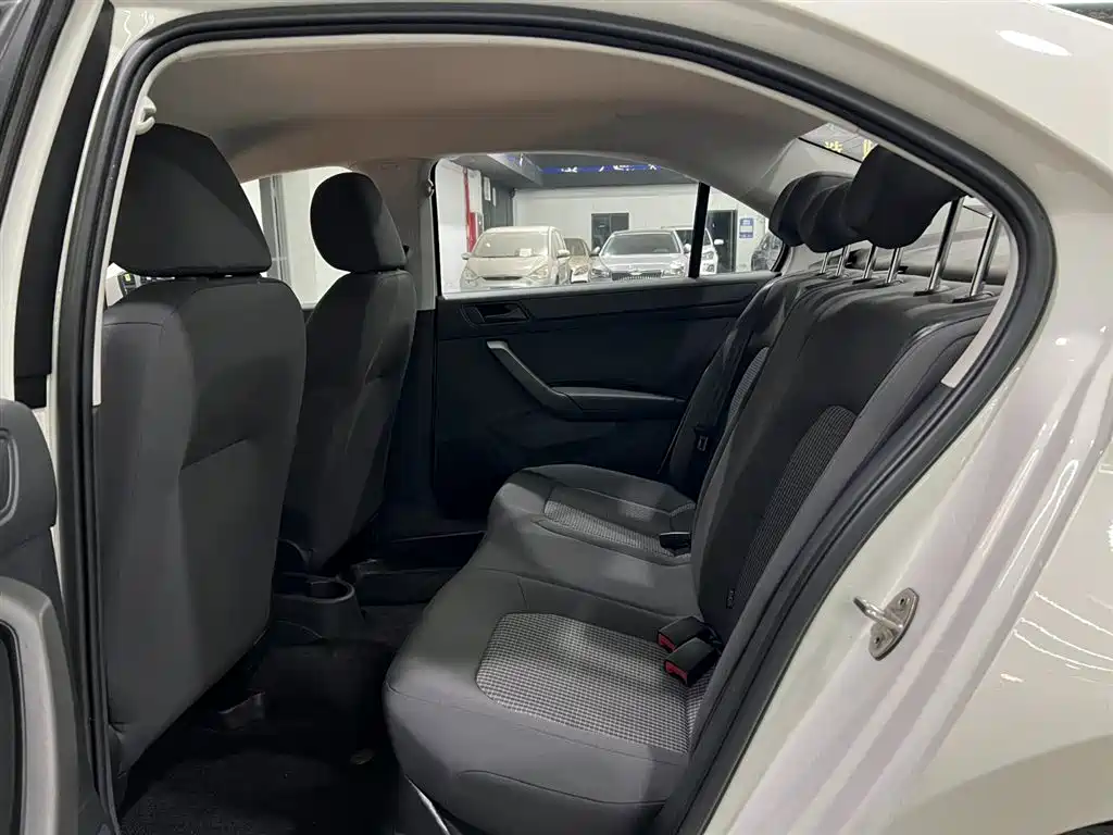 Santana 2021 1.5L automatic fashion version купить на сайте DeffCars