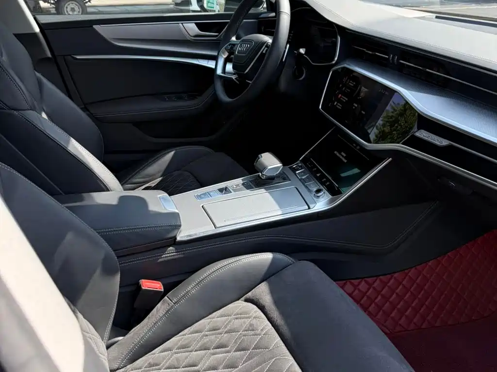 Audi A7L 2024 45 TFSI quattro luxury model купить на сайте DeffCars