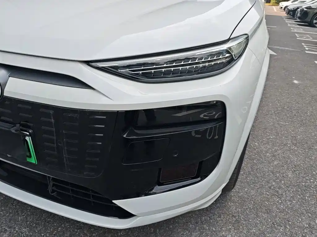 Audi Q6L e-tron 2026 first pilot version купить на сайте DeffCars