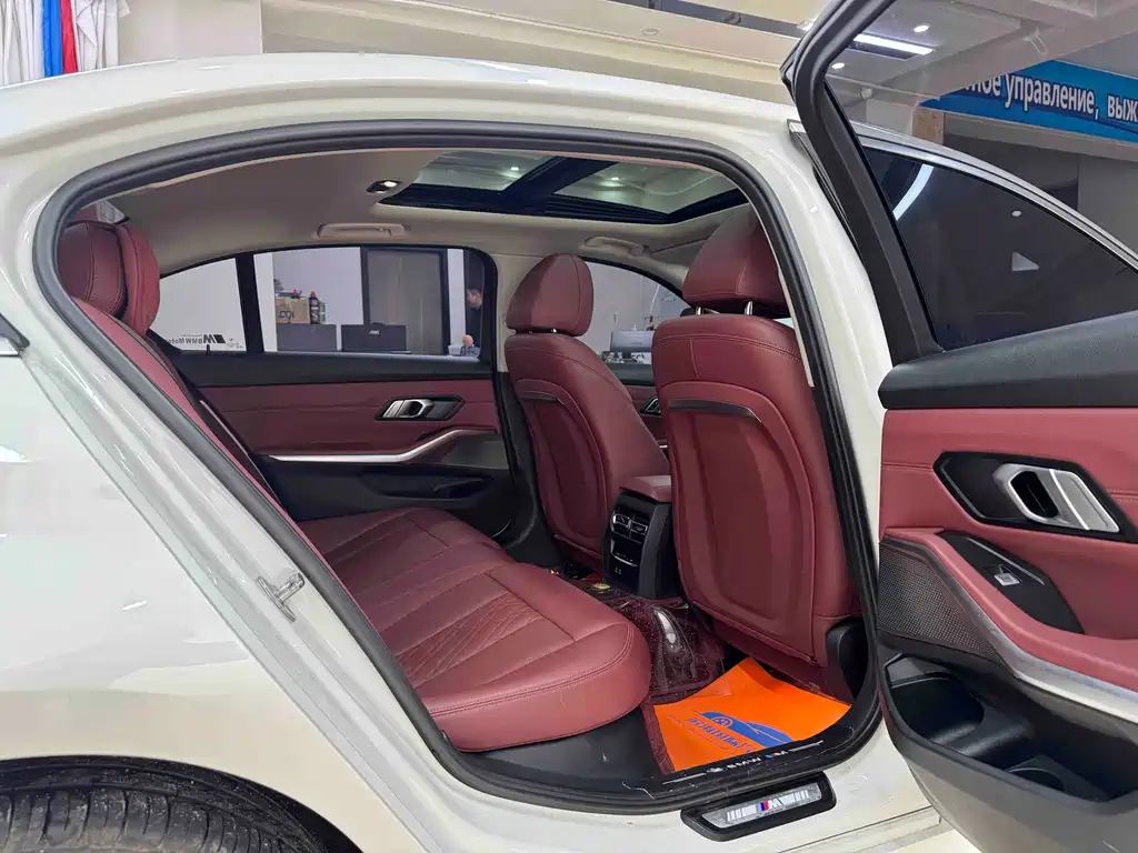 BMW 3 Series 2023 320Li M Sports Package купить на сайте DeffCars