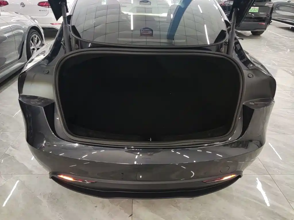Model 3 2023 long-range all-wheel drive version купить на сайте DeffCars