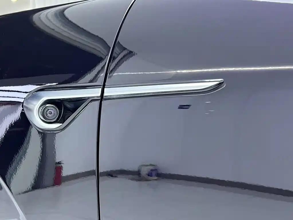 Lantu Chasing Light 2024 PHEV four-wheel drive ultra-long range flagship version купить на сайте DeffCars