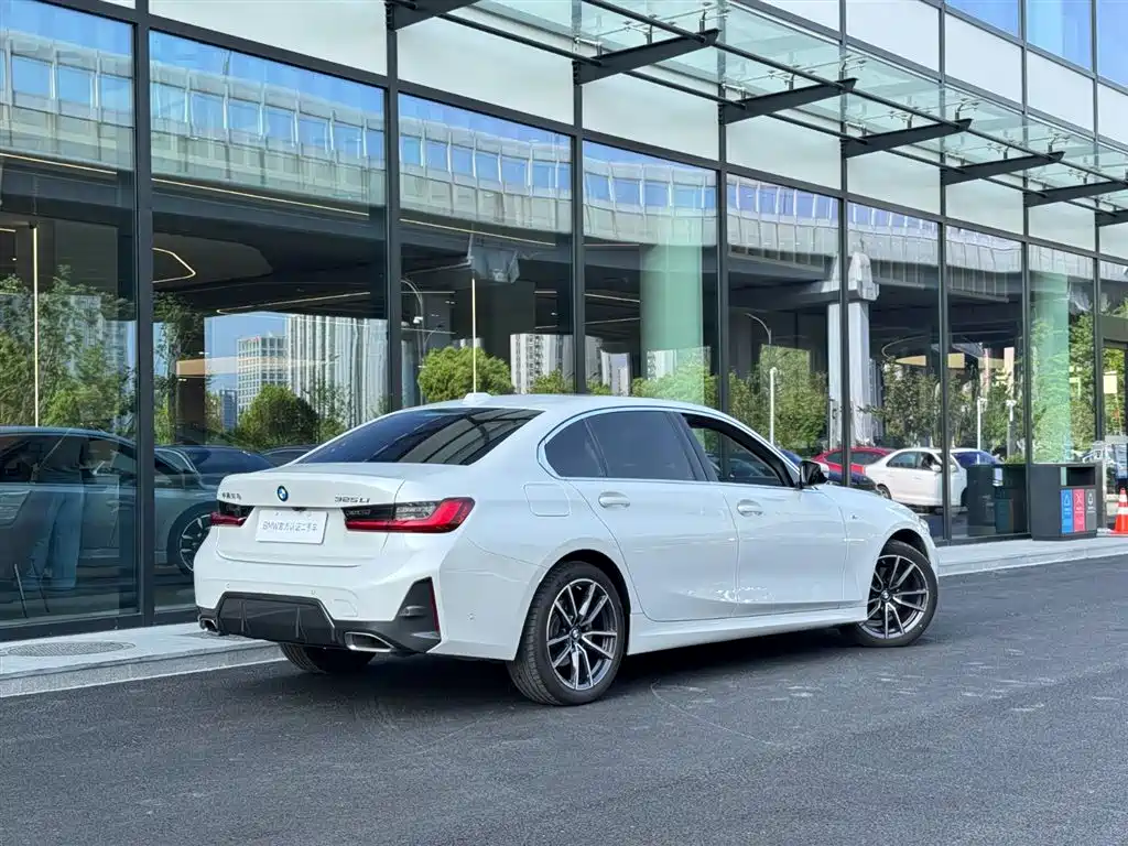BMW 3 Series 2023 325Li M Sports Package купить на сайте DeffCars