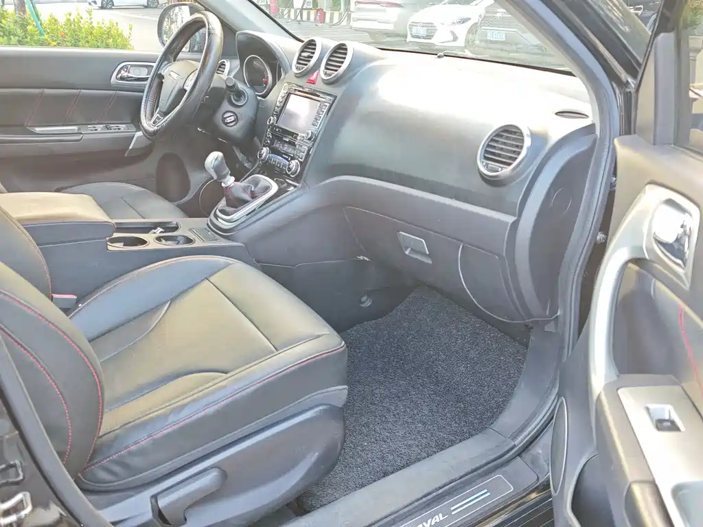 Haval H6 2016 upgraded version 1.5T manual two-wheel drive elite type купить на сайте DeffCars