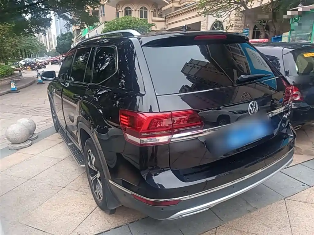 Touron 2020 330TSI 2WD Deluxe Edition National VI купить на сайте DeffCars