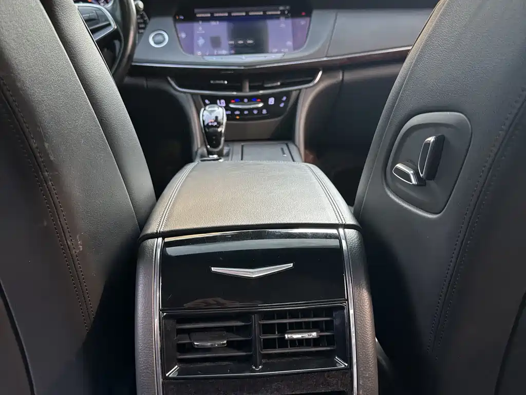 Cadillac CT6 2021 28T Elite купить на сайте DeffCars