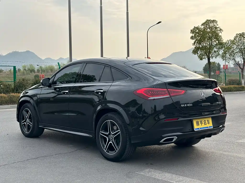 Mercedes-Benz GLE Coupe 2023 GLE 450 4MATIC Coupe SUV Fashion купить на сайте DeffCars